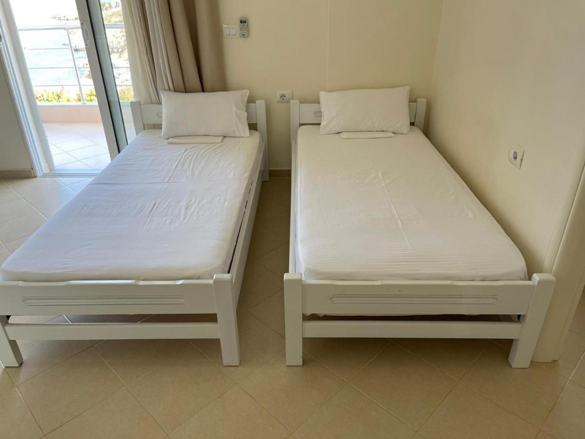 Sunset Apartments Berdenesh ซารานเดอ ภายนอก รูปภาพ