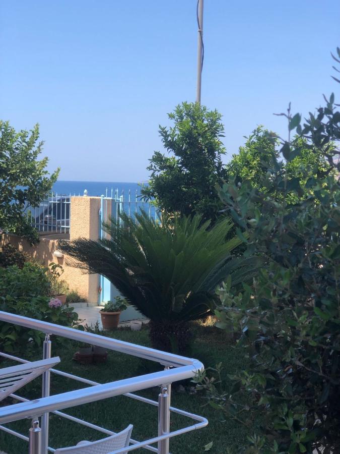 Sunset Apartments Berdenesh ซารานเดอ ภายนอก รูปภาพ