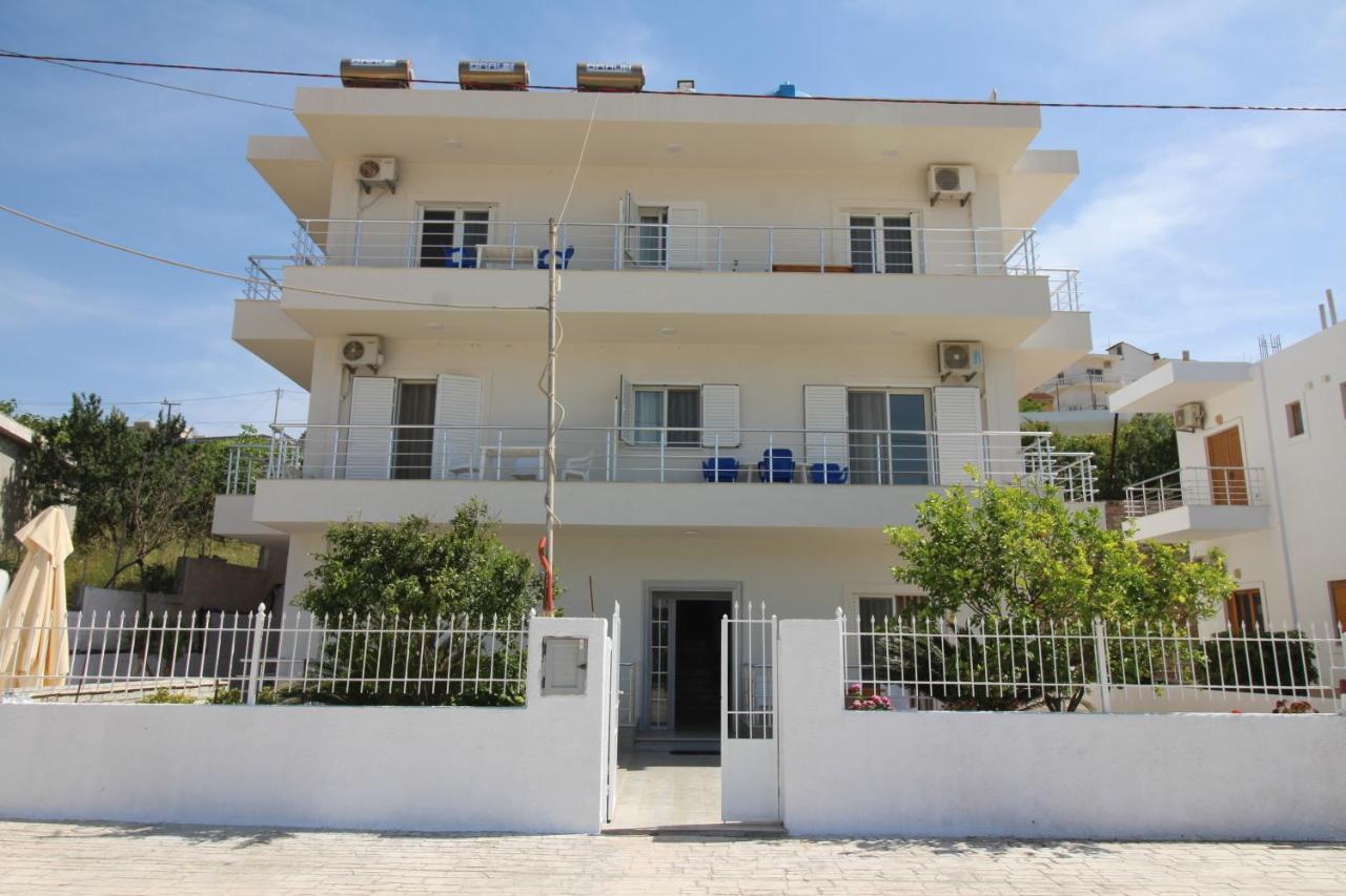 Sunset Apartments Berdenesh ซารานเดอ ภายนอก รูปภาพ