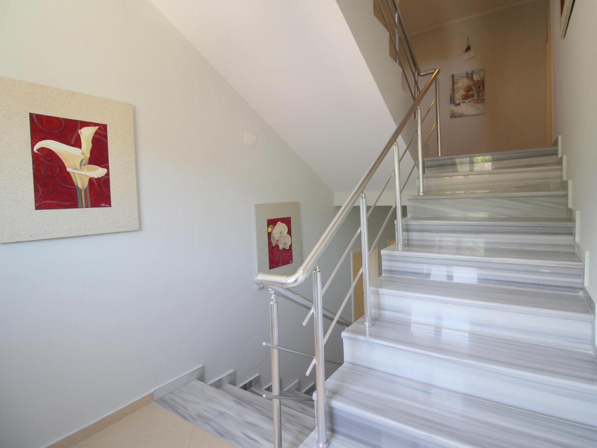 Sunset Apartments Berdenesh ซารานเดอ ภายนอก รูปภาพ
