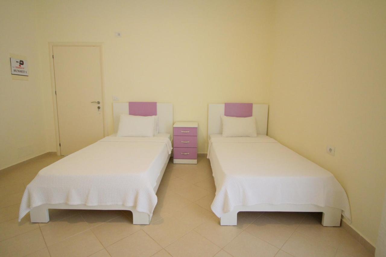 Sunset Apartments Berdenesh ซารานเดอ ภายนอก รูปภาพ