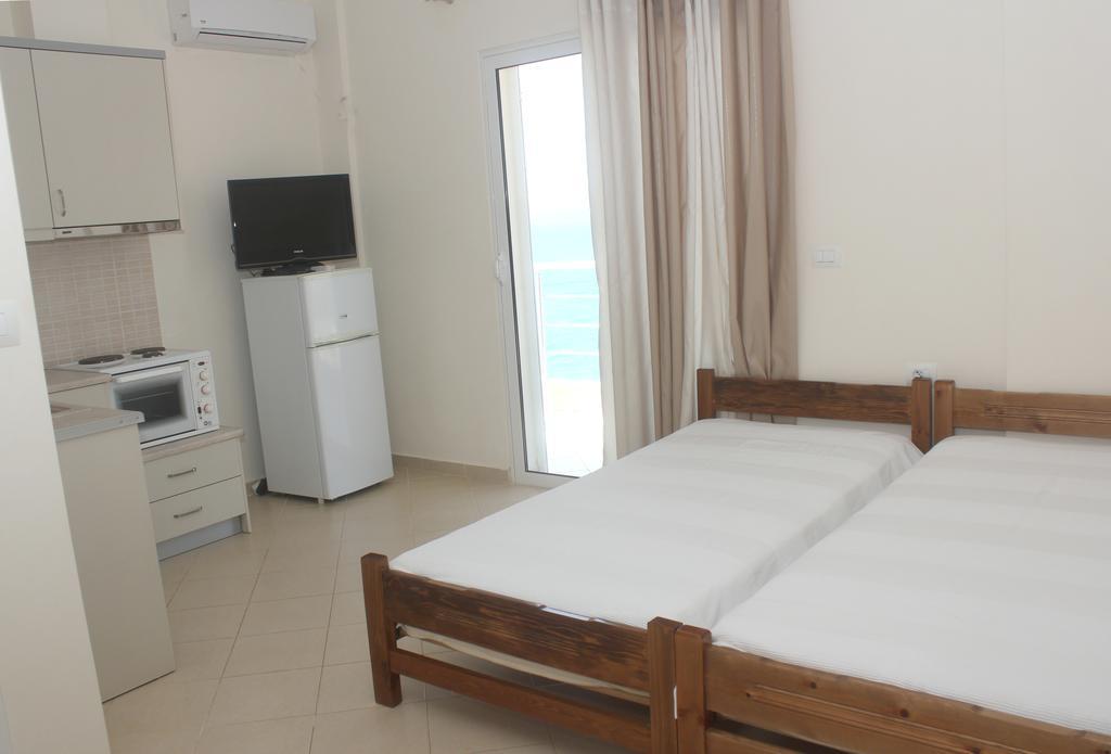 Sunset Apartments Berdenesh ซารานเดอ ภายนอก รูปภาพ