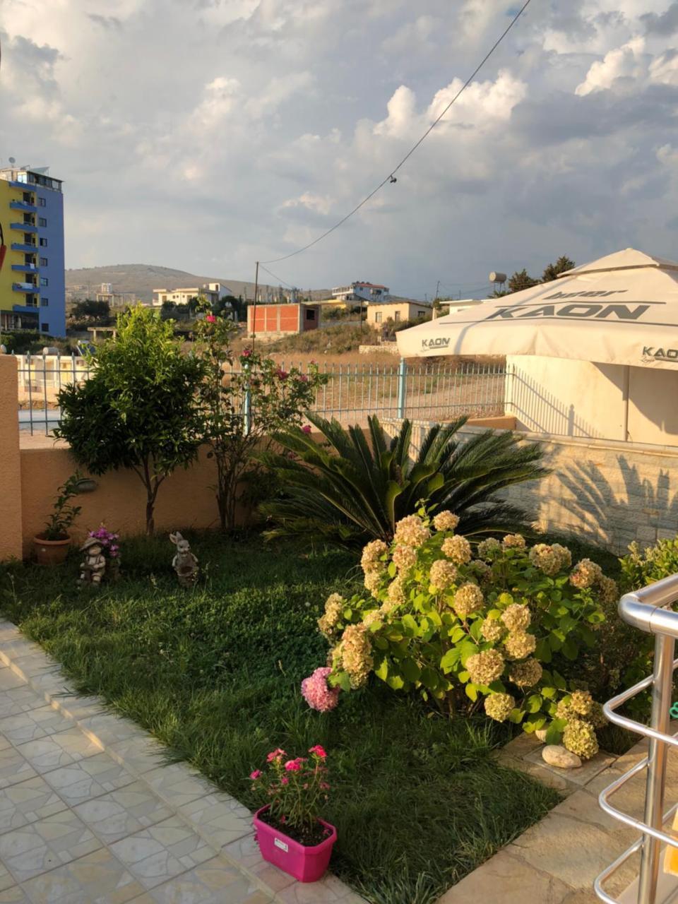 Sunset Apartments Berdenesh ซารานเดอ ภายนอก รูปภาพ